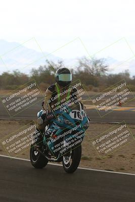 media/Sep-10-2022-SoCal Trackdays (Sat) [[a5bf35bb4a]]/Turn 2 (1pm)/